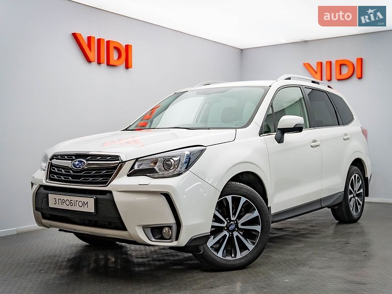 Позашляховик / Кросовер Subaru Forester 2017 в Києві