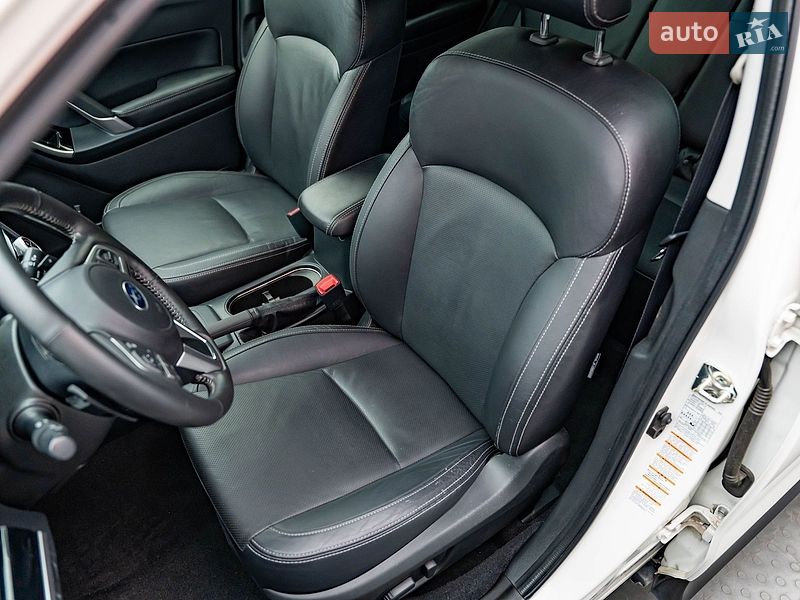 Позашляховик / Кросовер Subaru Forester 2017 в Києві