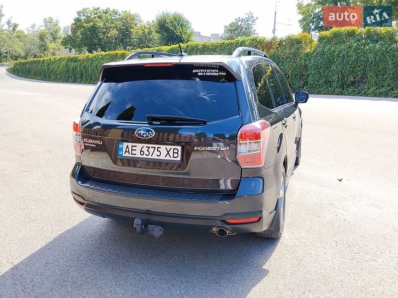 Позашляховик / Кросовер Subaru Forester 2015 в Дніпрі