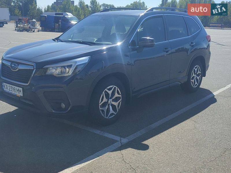 Внедорожник / Кроссовер Subaru Forester 2019 в Киеве