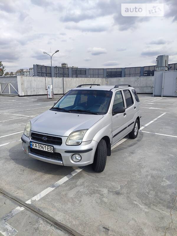 Хэтчбек Subaru Justy