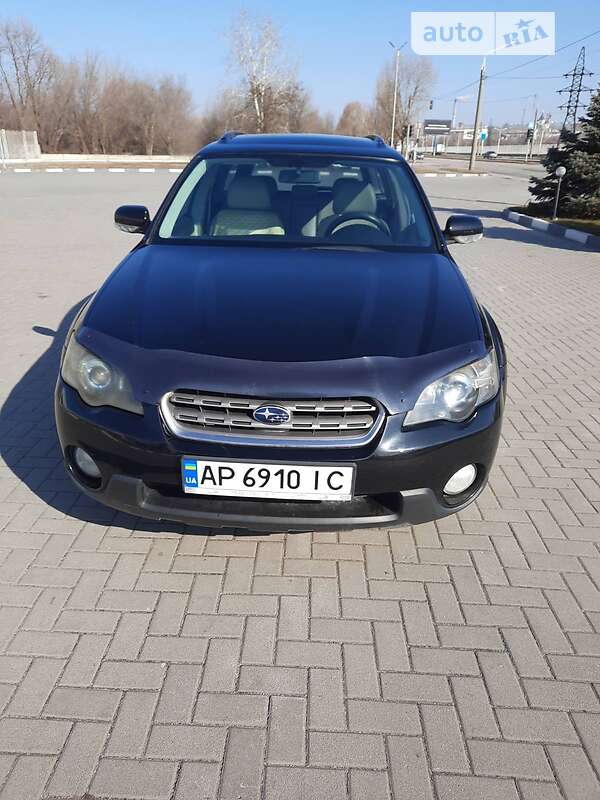 Хетчбек Subaru Legacy Outback