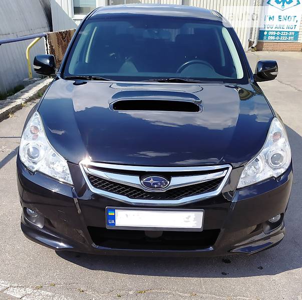 Универсал Subaru Legacy