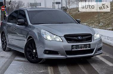 Subaru Legacy  2011