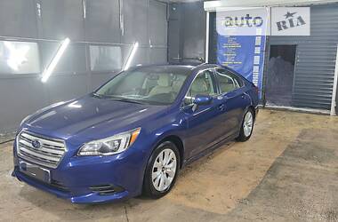 Subaru Legacy premium 2016