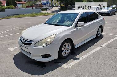 Subaru Legacy  2010