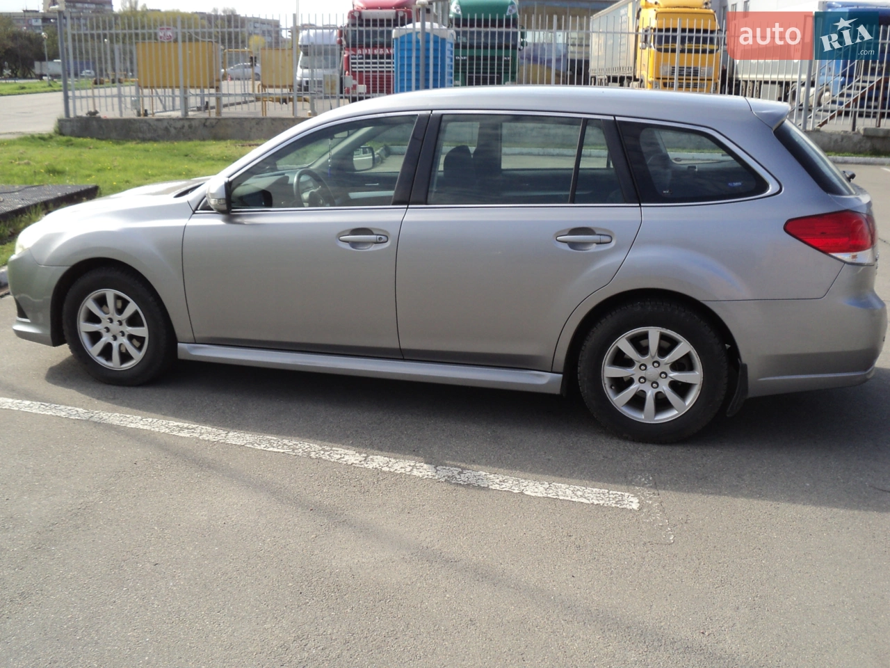 2010 Subaru Legacy - мініатюра 3