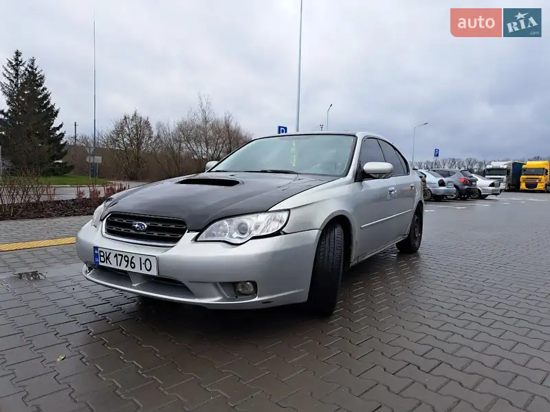 Subaru Legacy 2004
