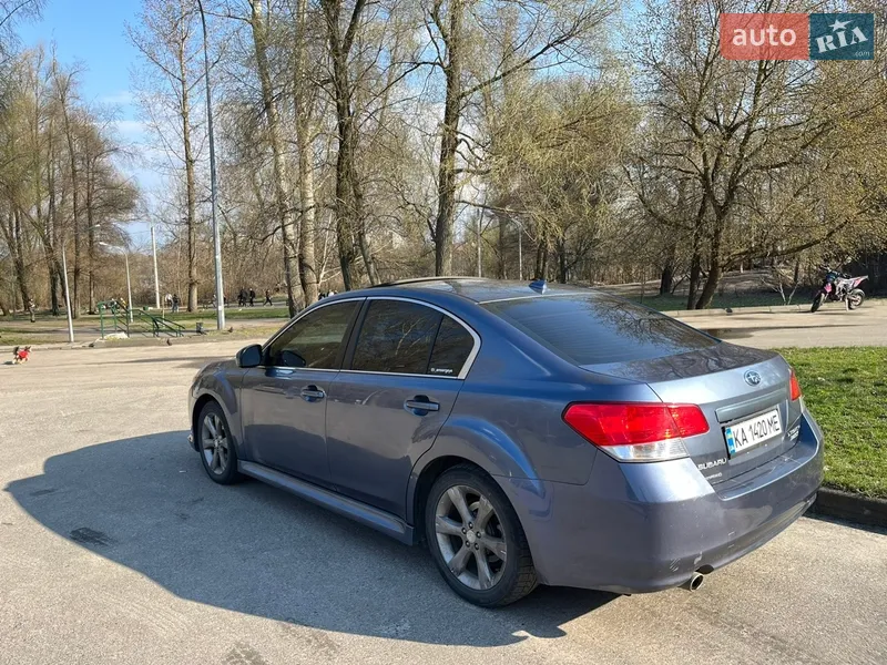 Subaru Legacy 2014