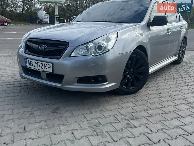 Subaru Legacy 2011