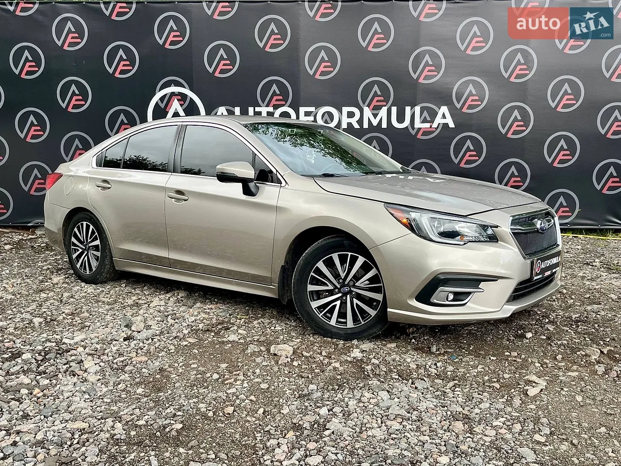 2017 Subaru Legacy - фото 1