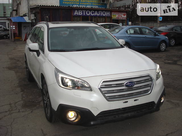 Subaru Outback 2017 года