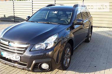 Subaru Outback RESTYLING Official 2014