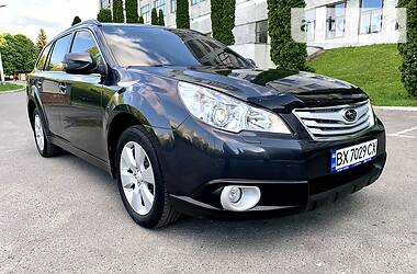 Subaru Outback 4WD 2011