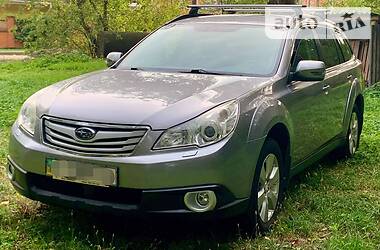 Subaru Outback AWD  2011