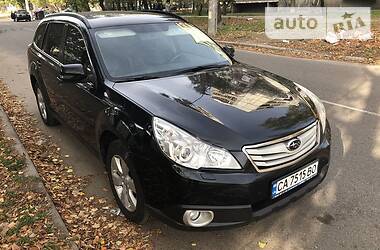 Subaru Outback  2011