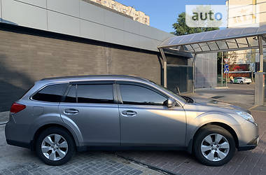 Subaru Outback  2011