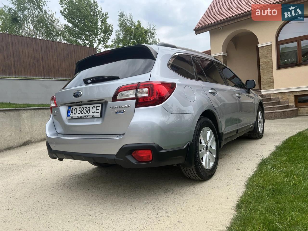 2015 Subaru Outback - мініатюра 5
