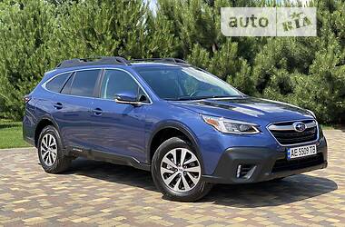 Subaru Outback Premium Plus 2021