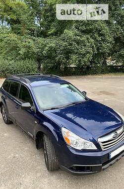 Subaru Outback  2011