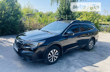 Subaru Outback Premium  Plus 2020