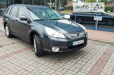 Subaru Outback  2010