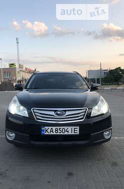 Subaru Outback  2011