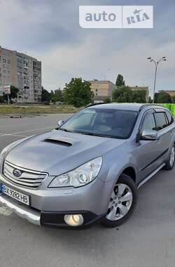Subaru Outback  2010