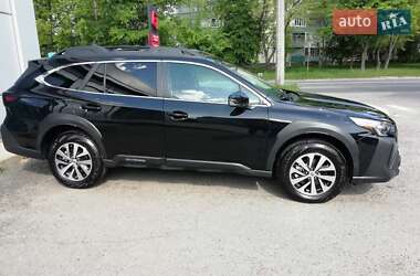 Subaru Outback  2023
