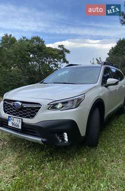 Subaru Outback  2022