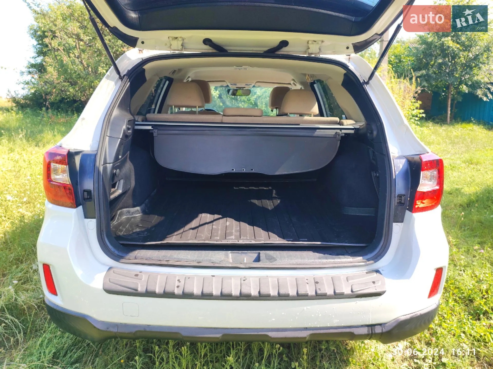 Subaru Outback 2017 VIN 4S4BSACC4H3438993 фото оголошення 7 з 9