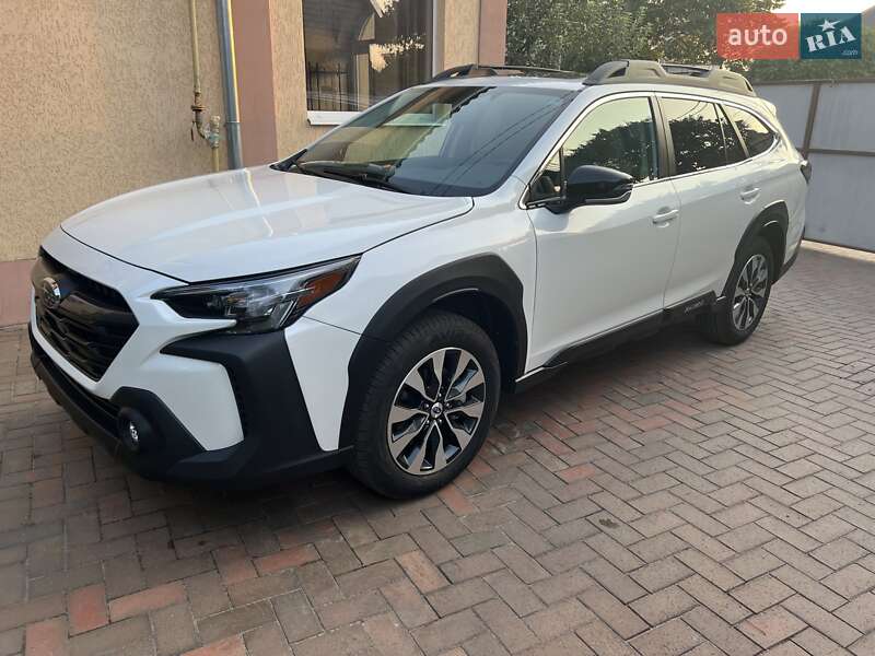 Позашляховик / Кросовер Subaru Outback
