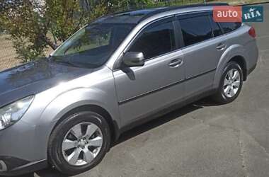 Subaru Outback  2011