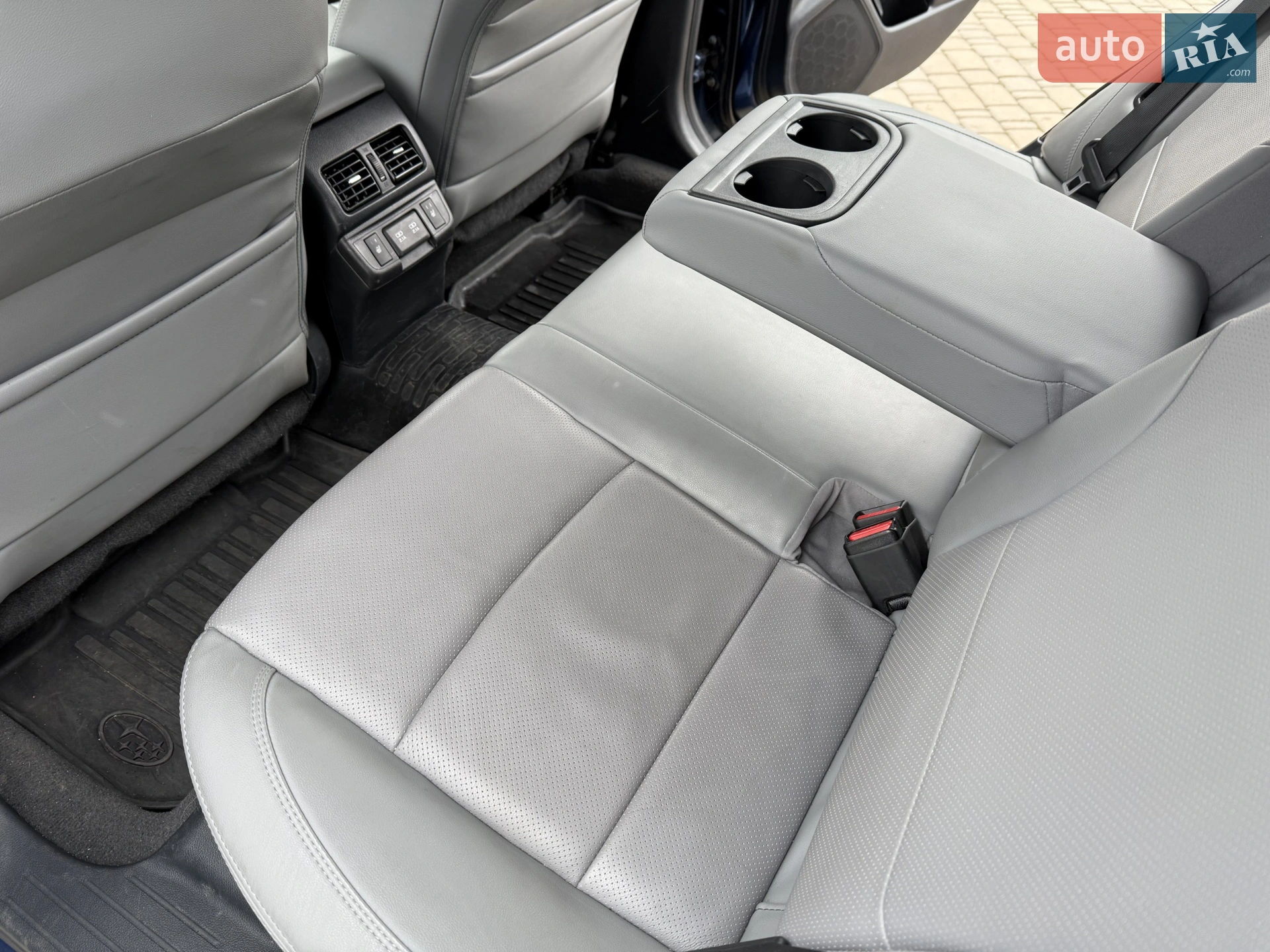 Subaru Outback 2019 VIN 4S4BSAJC9K3290155 фото оголошення 30 з 52