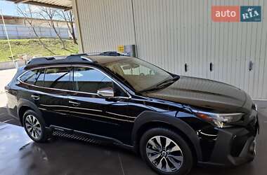 Subaru Outback  2023