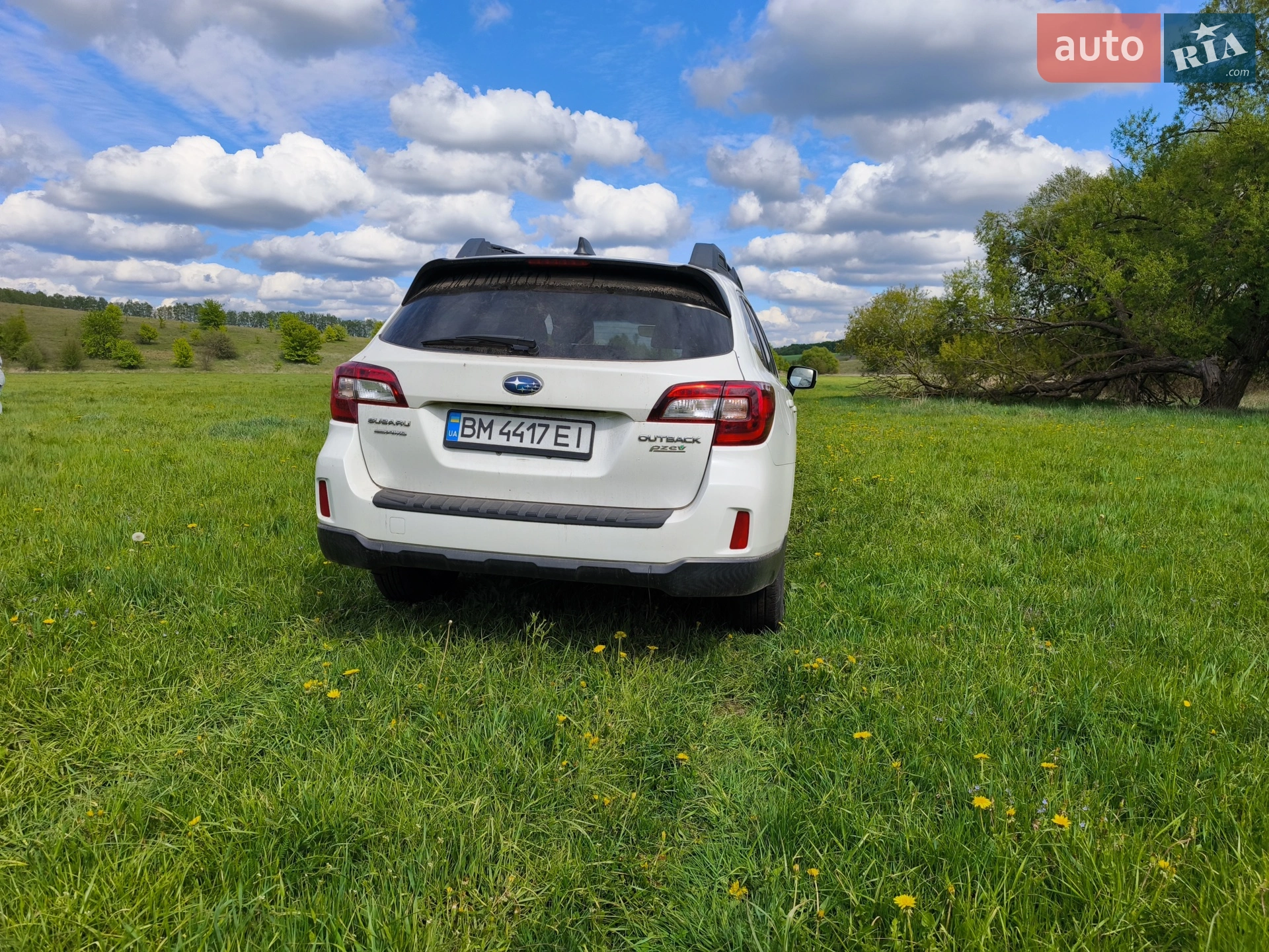 Subaru Outback 2017 VIN 4S4BSACC4H3438993 фото оголошення 6 з 9