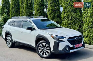 Subaru Outback  2024