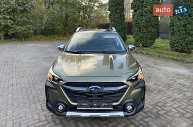 Subaru Outback  2022