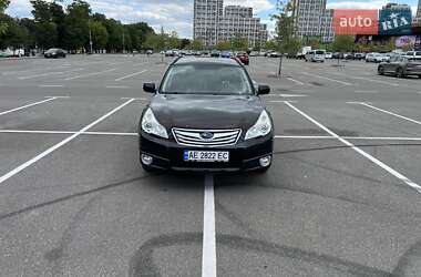 Subaru Outback  2010