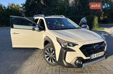 Subaru Outback  2022