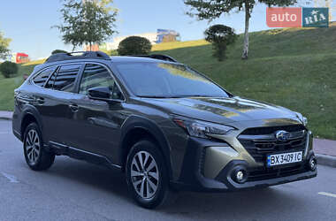 Subaru Outback  2023