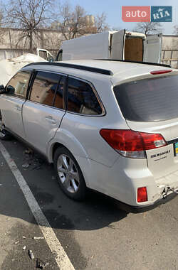 Subaru Outback 2013