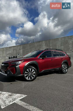 Subaru Outback  2022