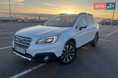 Subaru Outback 2015