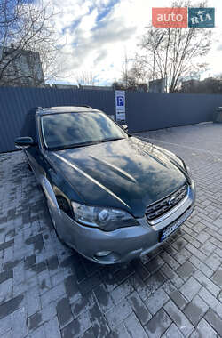 Subaru Outback  2004