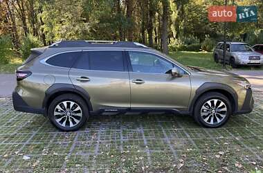Subaru Outback  2023