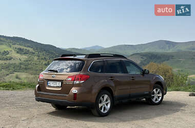 Subaru Outback  2013