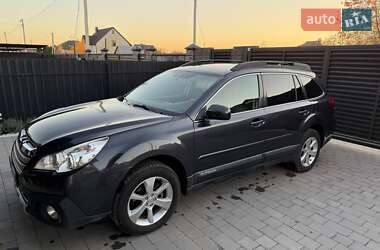 Subaru Outback  2013