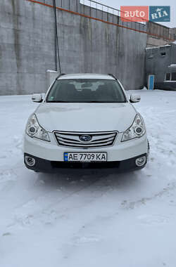 Subaru Outback  2011