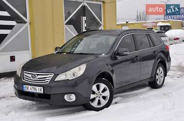 Subaru Outback  2010